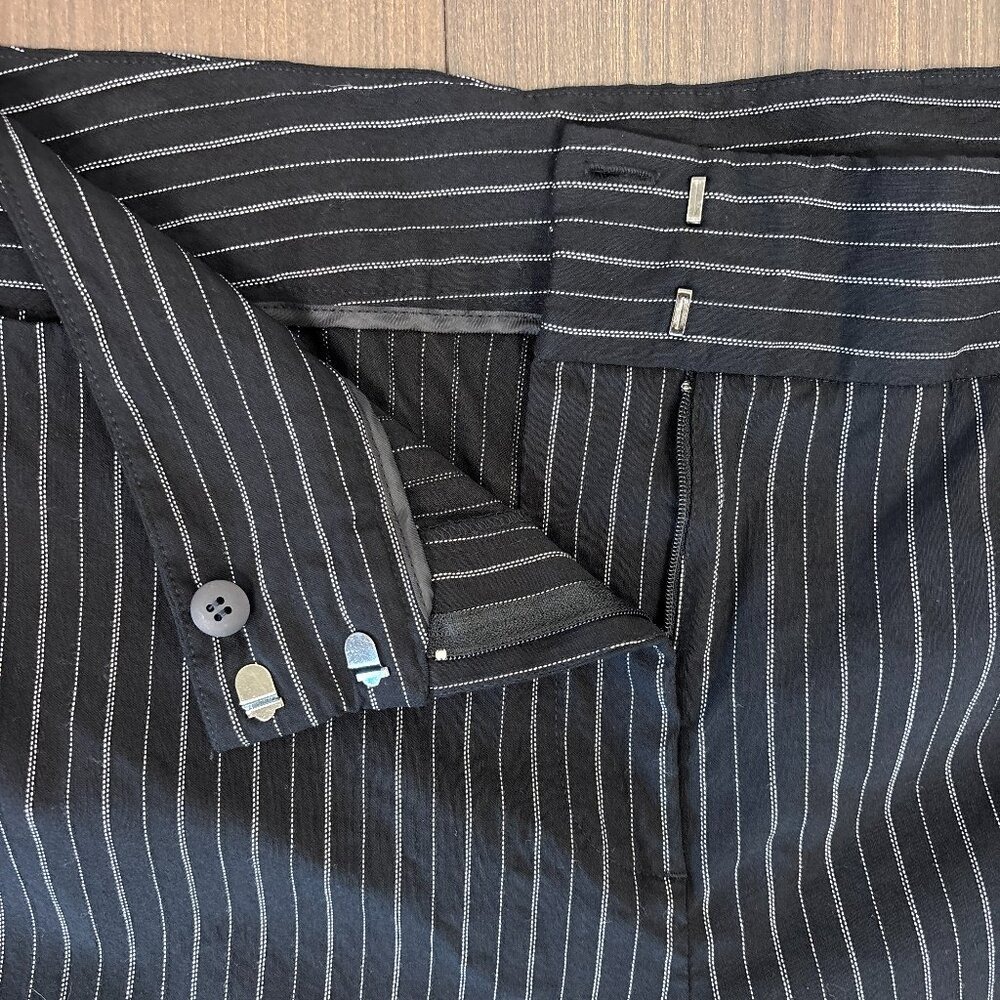 Lane Bryant Black & White Pinstripe Cropped Dress Pants Size 28 - Picture 6 of 11